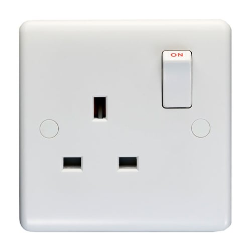 Eurolite PL4090 1-Gang Switched Socket Double Poled (LEAD TIME: 2-3 DAYS)