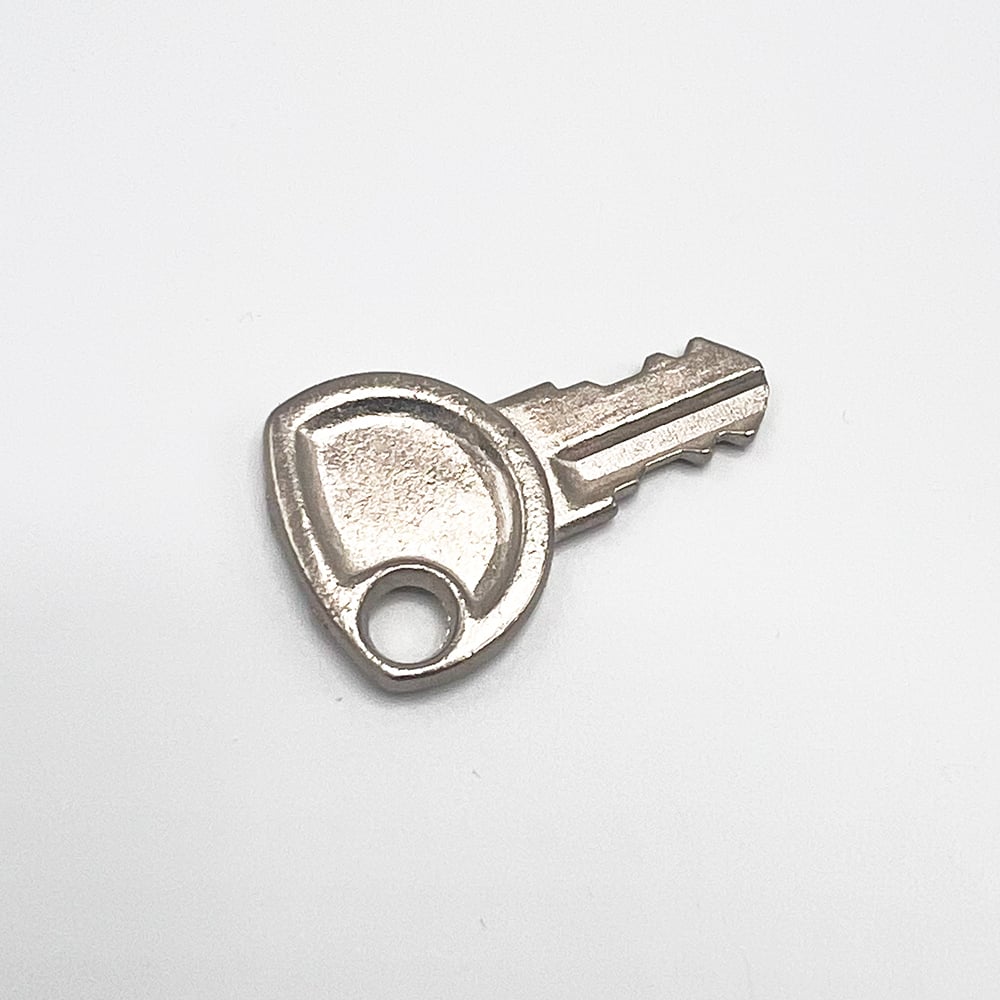 Titon Large Lock Window Handle Key - Image 3